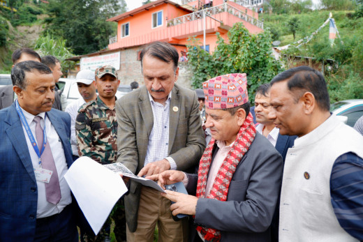 टोखा—छहरे सुरूङ्ग मार्ग निर्माणमा सरकार गम्भीर छ : अर्थमन्त्री महत